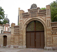 Tor in Halle zum Eingangsbereich der jüdischen Synagoge